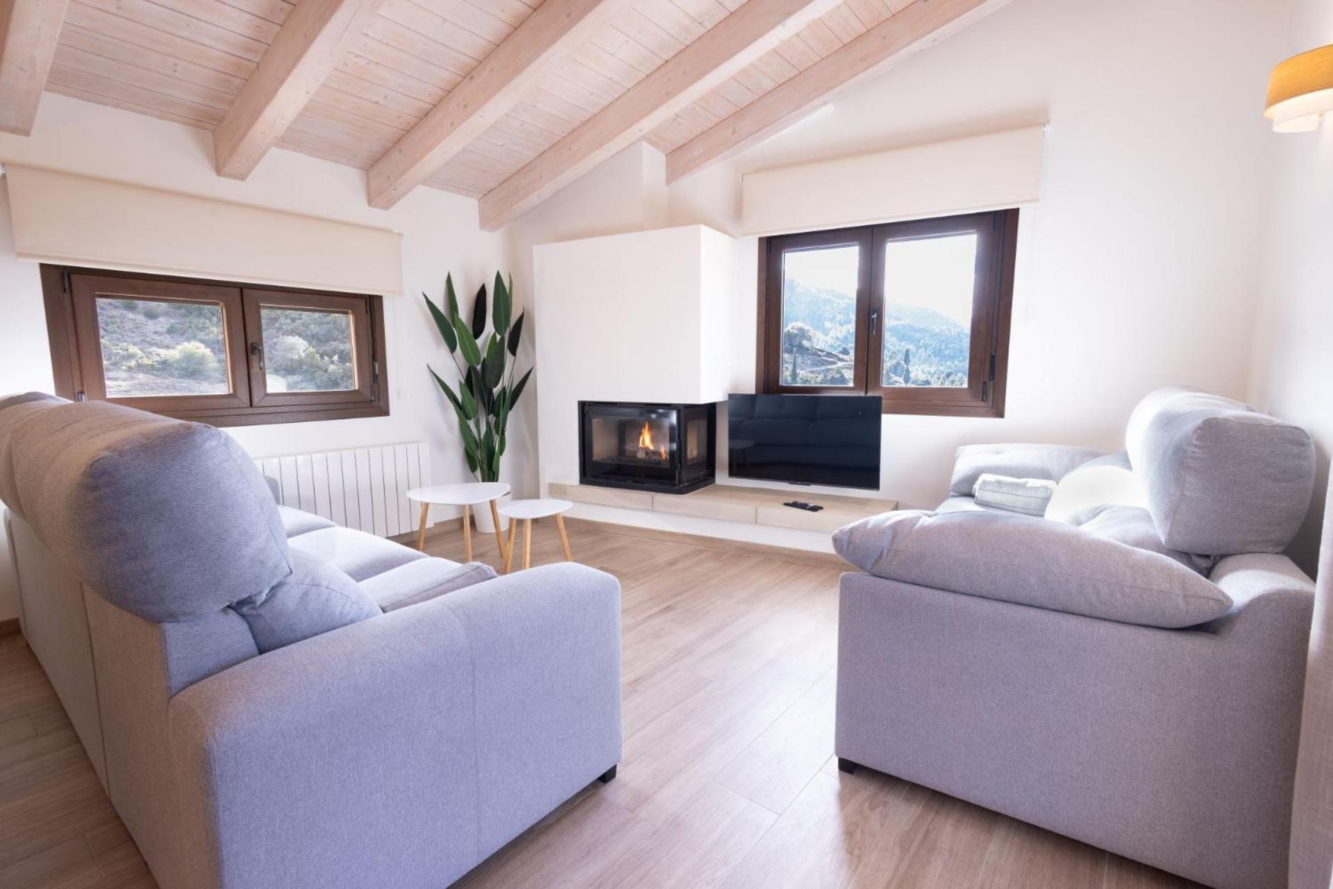 El Sueno Del Buho 4. Atico Con Chimenea Y Terraza. *